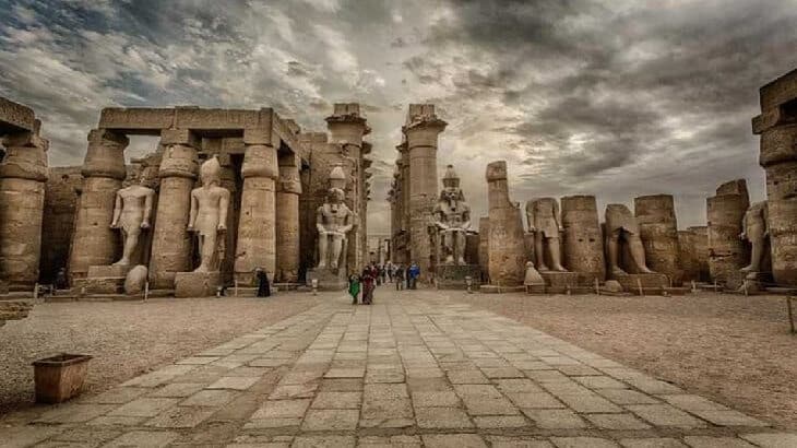 موضوع تعبير عن اهم المعالم السياحية فى مصر