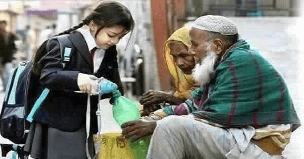 موضوع تعبير عن زيارة المريض ومساعدة الضعيف بالعناصر يلا نذاكر